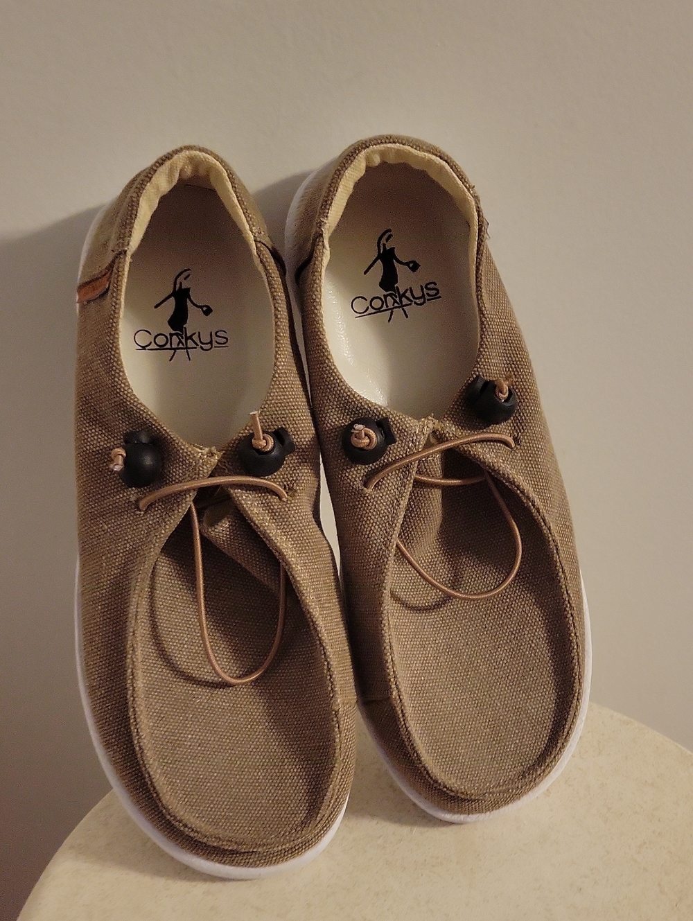 Corkys Women's Kayak Slip-on in Khaki size 7 New